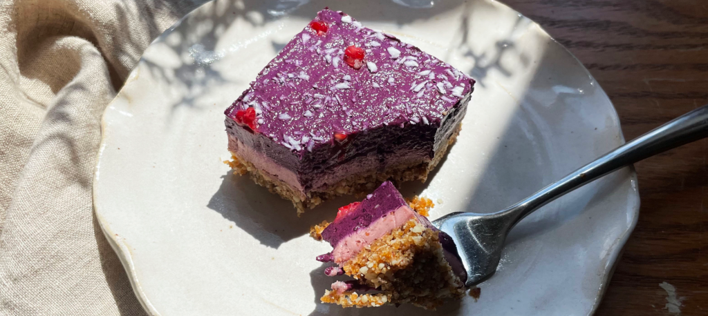 <img width=